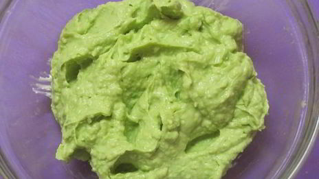 крем из авокадо в тарталетках