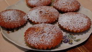 Лимонные тарталетки с кедровыми орешками