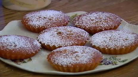 лимонные тарталетки с кедровыми орешками