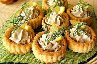 Сырные тарталетки с кунжутом