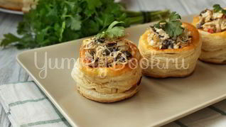 Тарталетки из слоеного теста с начинкой