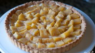 Тарталетки с ананасом и сыром