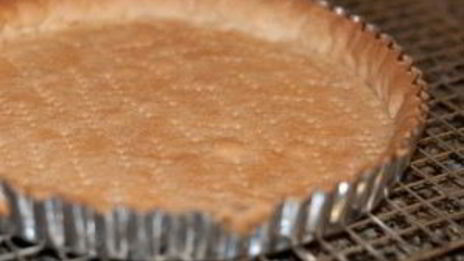 тарталетки с ананасом и сыром