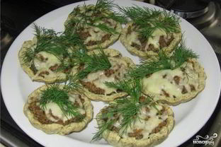 Тарталетки с фаршем