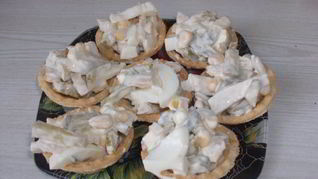 Тарталетки с кальмарами