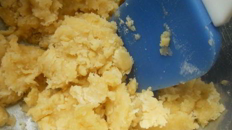 тарталетки с лаймовым маскарпоне и ромовой вишней