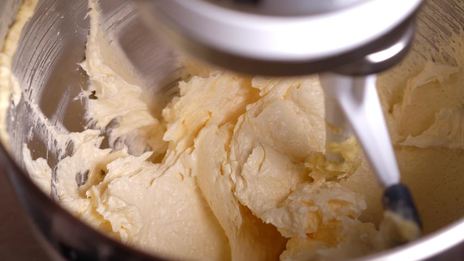 тарталетки с лимонно-лаймовым кремом и меренгой