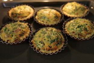 Тарталетки с рикоттой и руколой