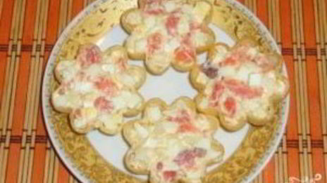 тарталетки с семгой