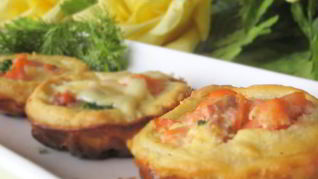 Тарталетки с соленой семгой