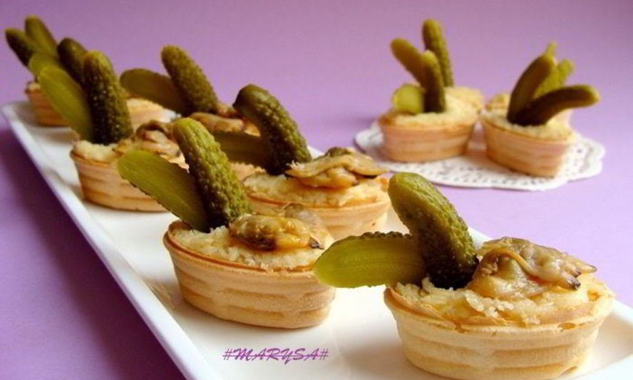 Рецепт тарталеток с сыром и копчеными ракушками