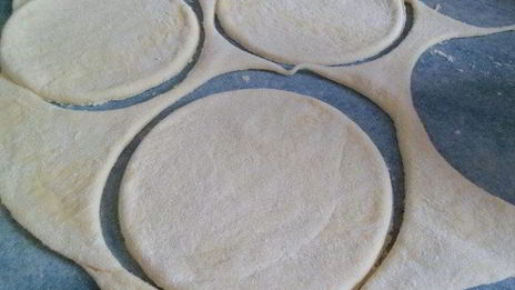 тарталетки с яблоками, орехами и крем-фрешем