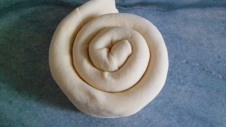 тарталетки с яблоками, орехами и крем-фрешем