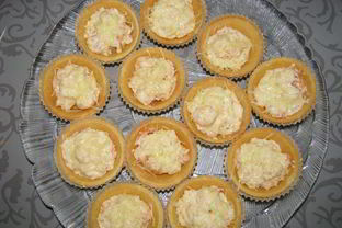 Тарталетки с жульеном из креветок