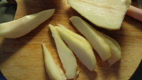 грушевый тарт под миндально-ванильным кремом