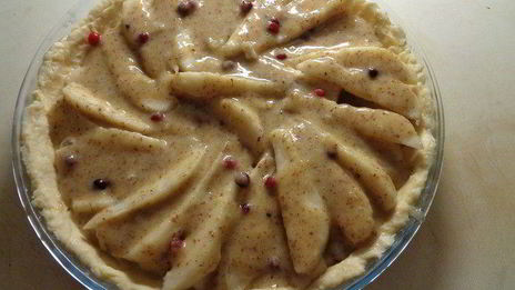 грушевый тарт под миндально-ванильным кремом