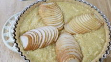 грушевый тарт с миндалем