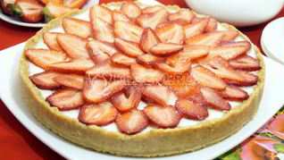 Клубничный тарт без выпечки