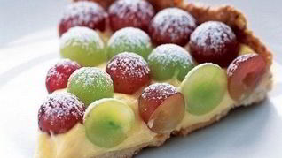 Нежный тарт со свежим виноградом