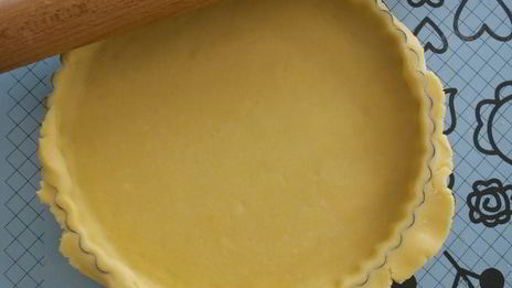 шоколадно-сливочный тарт с фруктами