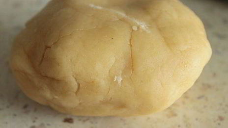 тарт с абрикосами и лавандой