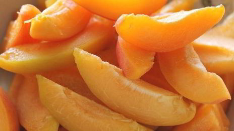 тарт с абрикосами и лавандой