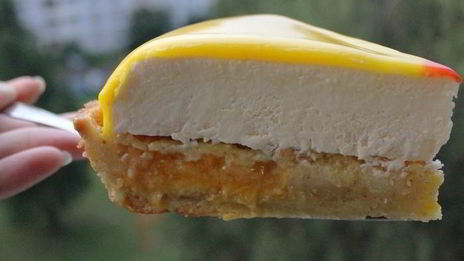 тарт с абрикосами и лавандой