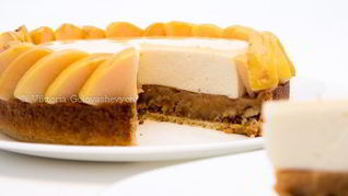 Тарт с айвой и сырным муссом