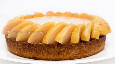 тарт с айвой и сырным муссом