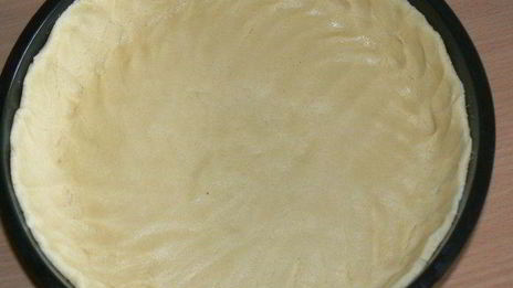 тарт с брусникой и нежным кремом с белым шоколадом