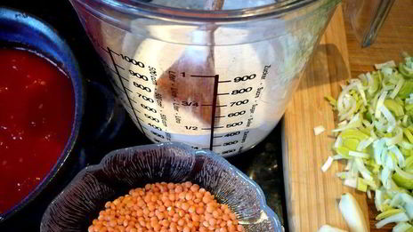 тарт с красной чечевицей и кокосом