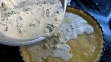 тарт с кукурузой и базиликом