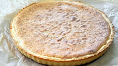 тарт с миндальным кремом и шоколадом