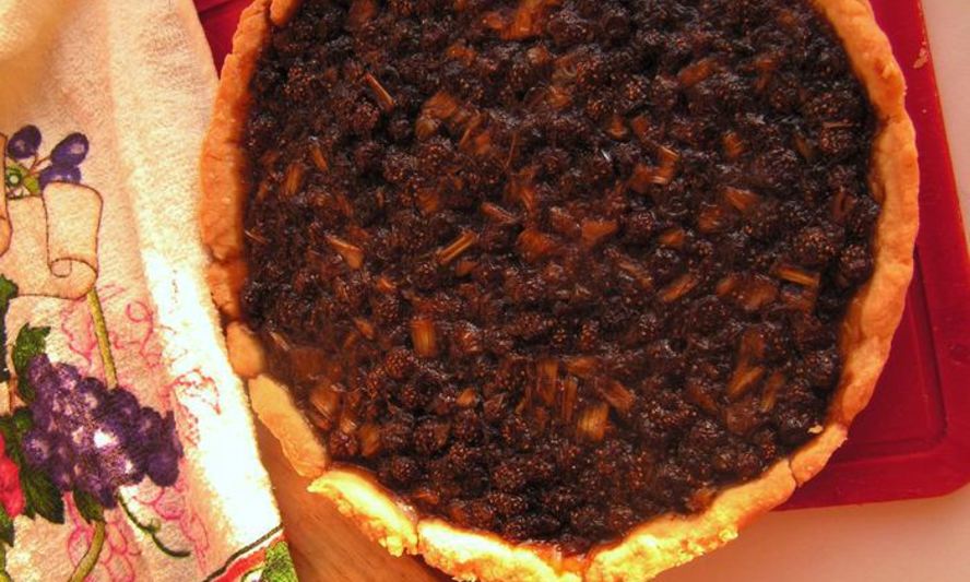 Рецепт тарта с ревенем и земляничным вареньем