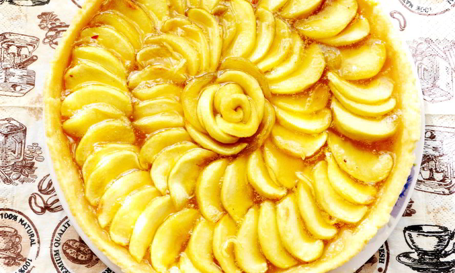 Рецепт тарта с яблоками и карамелью