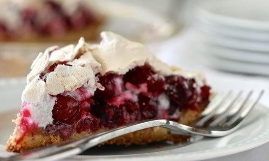 Рецепт вишневого тарта с безе