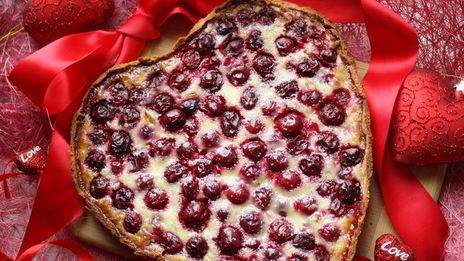 вишневый тарт с миндалем