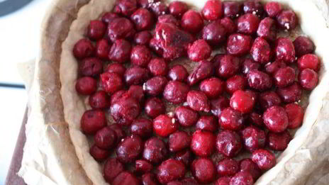 вишневый тарт с миндалем