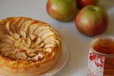 Яблочный тарт с творожным кремом