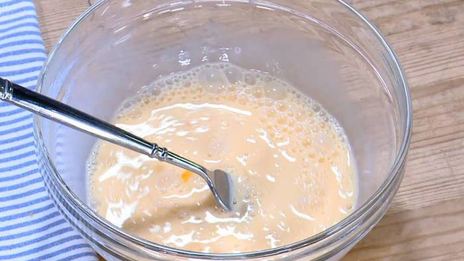 французские тосты с ванильным йогуртом и манго