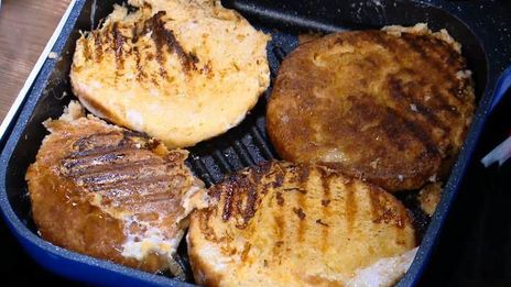 французские тосты с ванильным йогуртом и манго