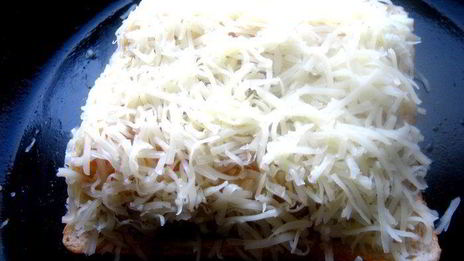 хрустящий тост с карамельным бананом