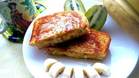 хрустящий тост с карамельным бананом