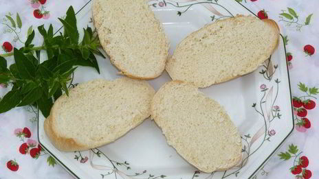 сладкие тосты с клубникой