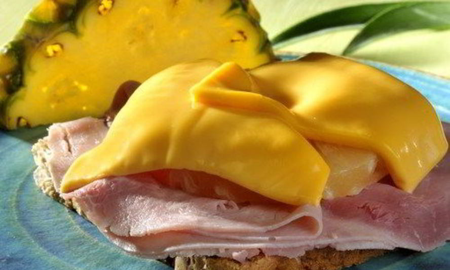 Рецепт тоста с ветчиной и ананасами