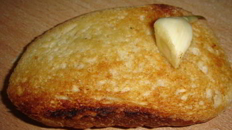 тосты с авокадо и творогом