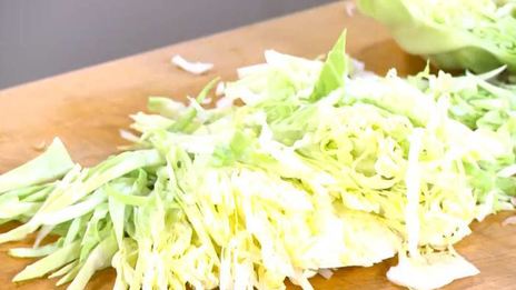 тосты с чечевицей и капустой