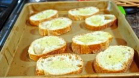 тосты с помидорами