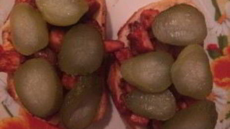 тосты с ветчиной и овощами