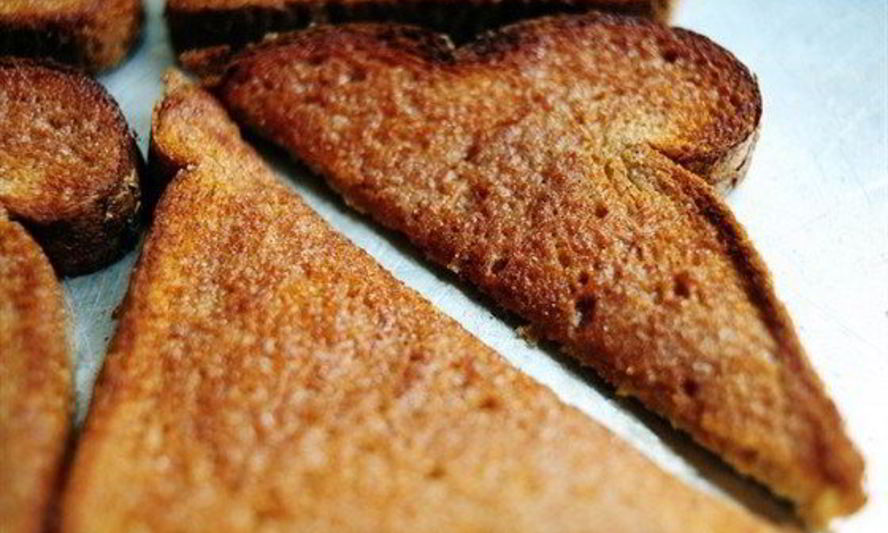 Рецепт тостов со специями, запеченные в духовке